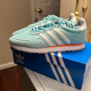 Adidas Haven Sneakers